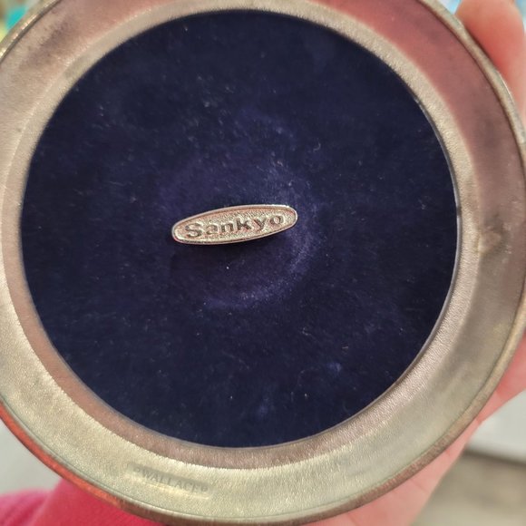 Sankyo silver plated carousel horse with blue rhinestones music box lovconqrsall - Picture 2 of 8